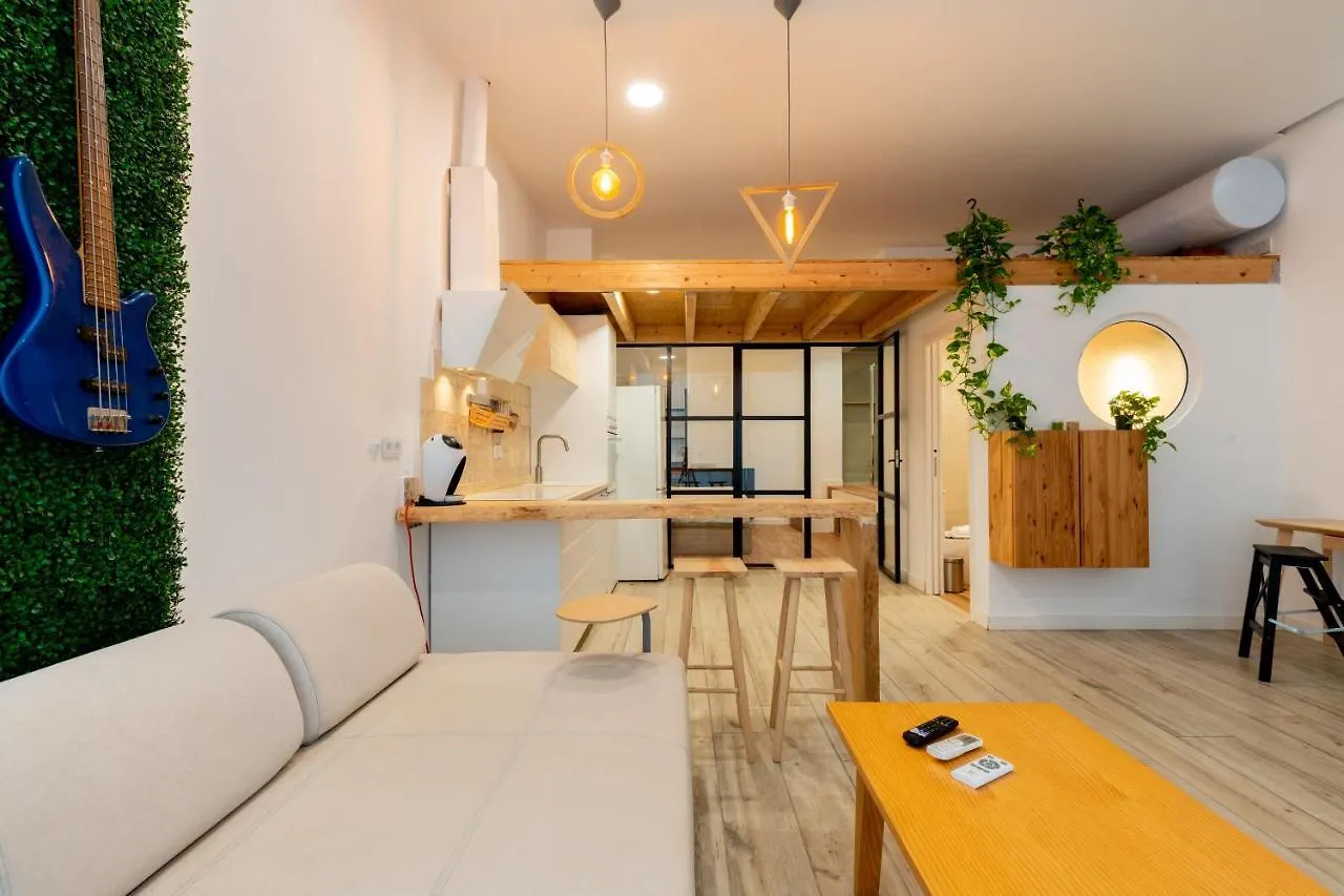 Holi-Rent Luis Montoto Apartment Seville