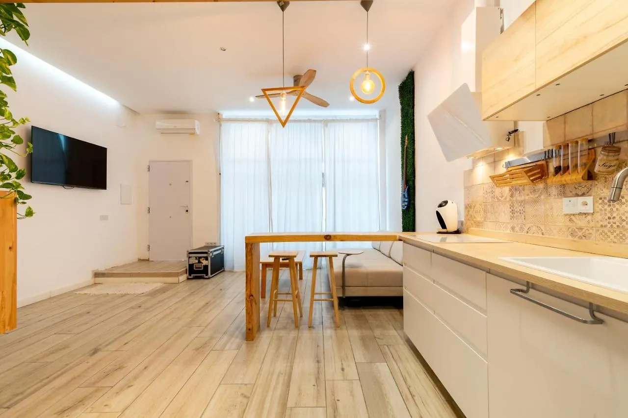 Holi-Rent Luis Montoto Apartment Seville