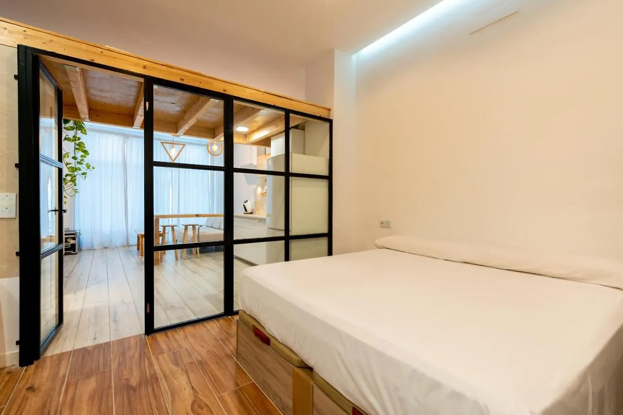 Holi-Rent Luis Montoto Apartment Seville