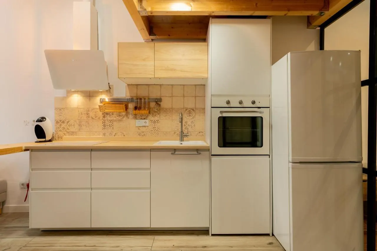 Holi-Rent Luis Montoto Apartment Seville 0*,