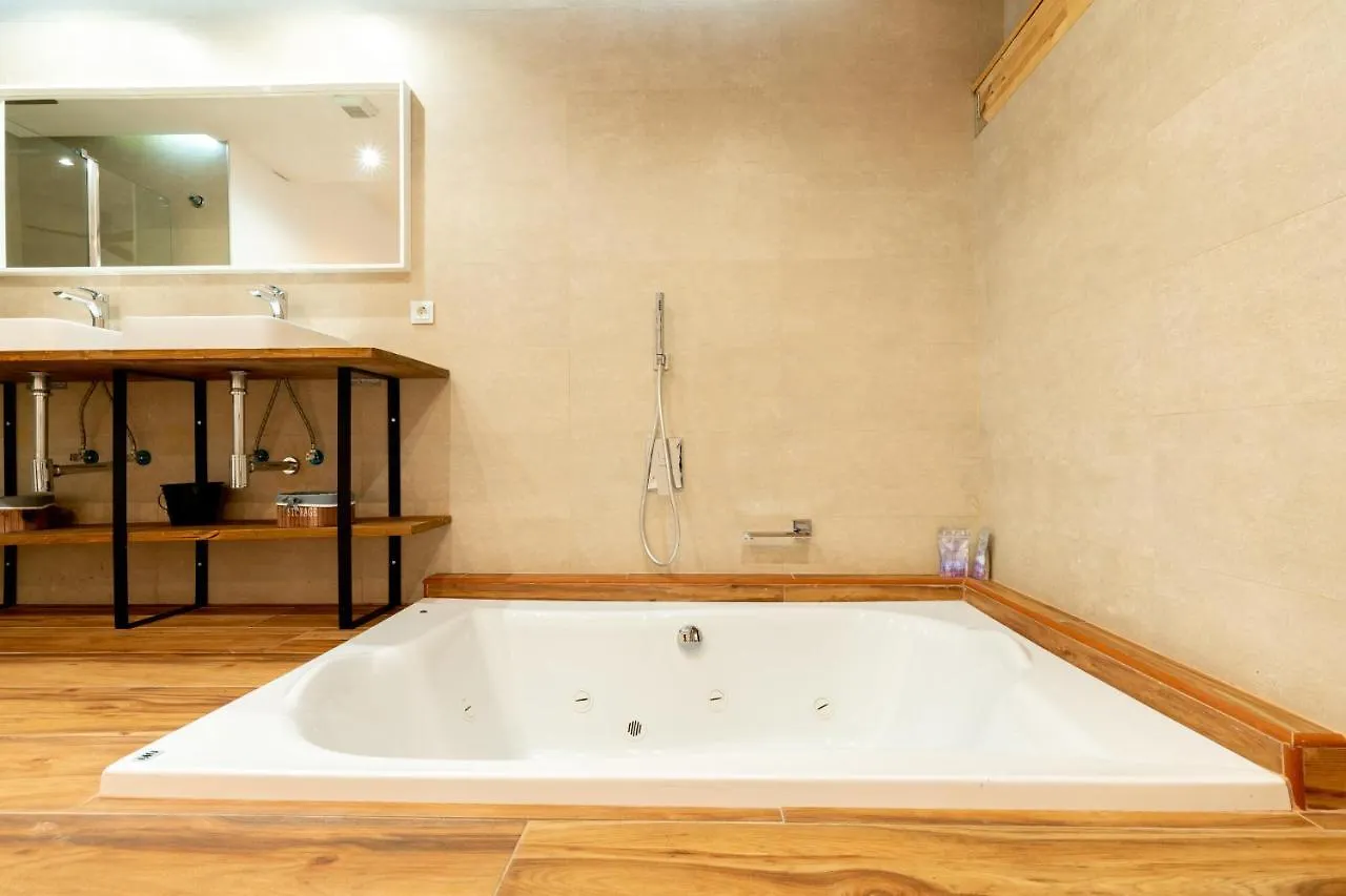 Holi-Rent Luis Montoto Apartment Seville Spain
