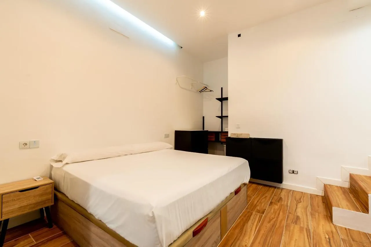 Holi-Rent Luis Montoto Apartment Seville Spain
