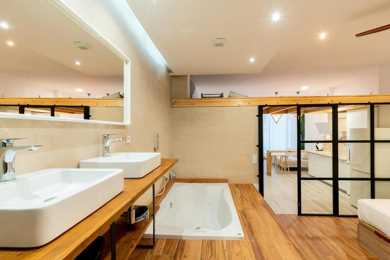 Holi-Rent Luis Montoto Apartment Seville