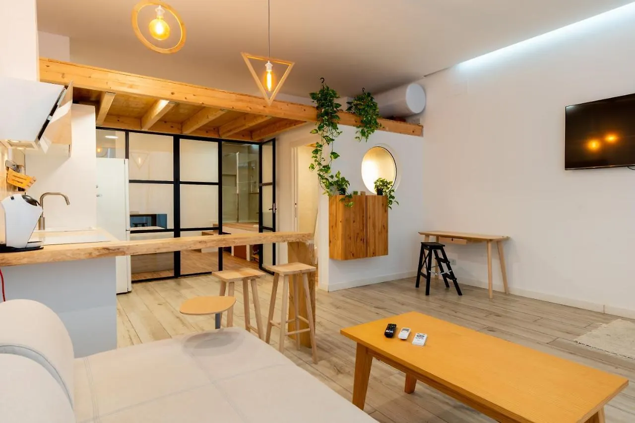 Holi-Rent Luis Montoto Apartment Seville