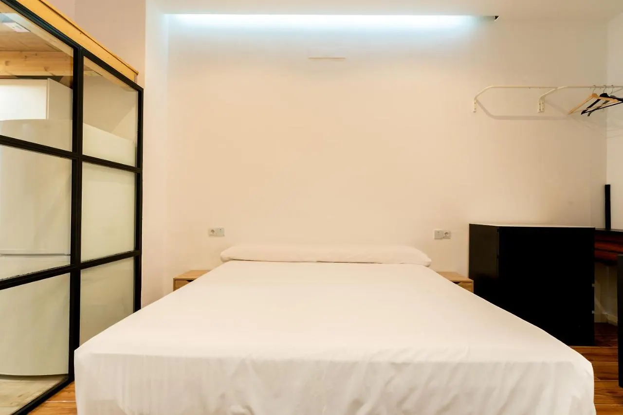 Holi-Rent Luis Montoto Apartment Seville Spain