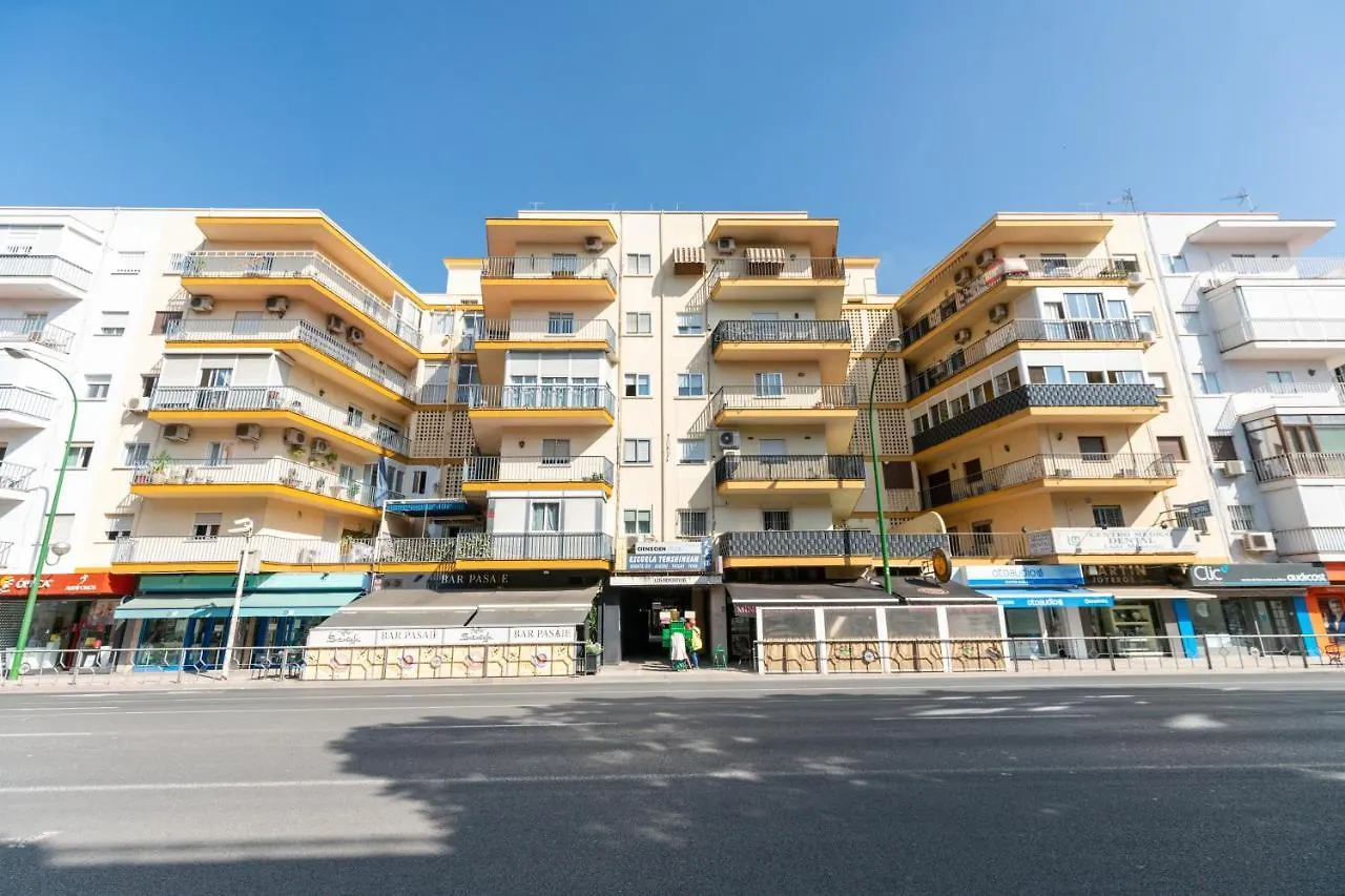 Holi-Rent Luis Montoto Apartment Seville 0*,  Spain